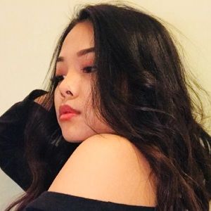 Meet your Posher, Esther